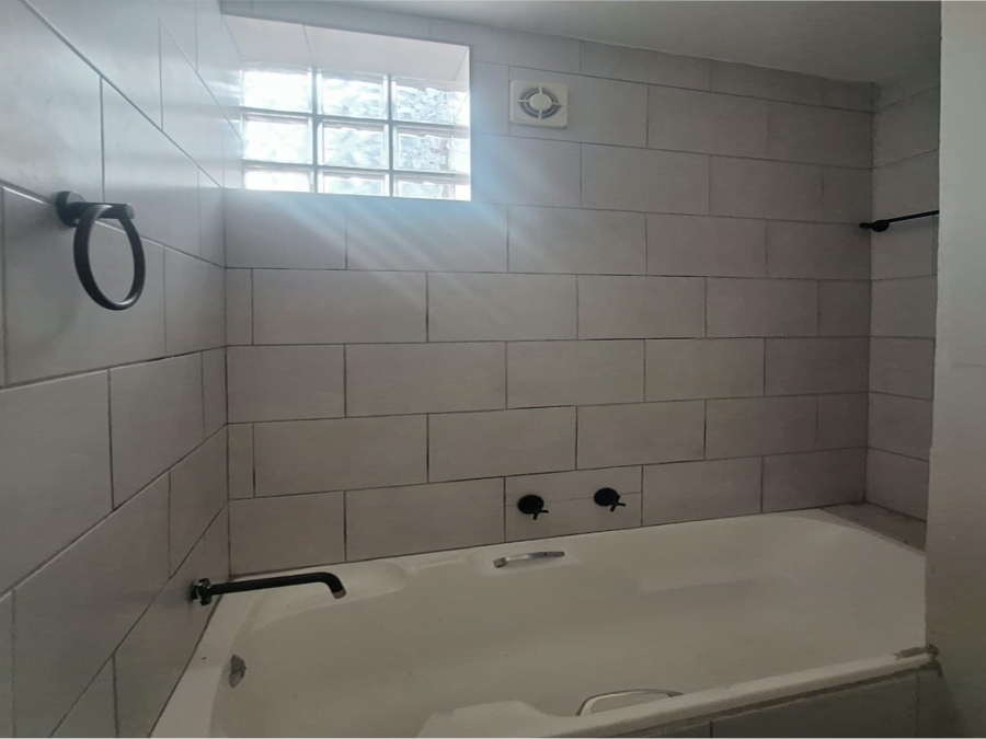 2 Bedroom Property for Sale in Kosmos North West